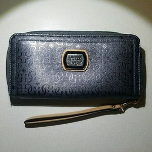 Guess wallet